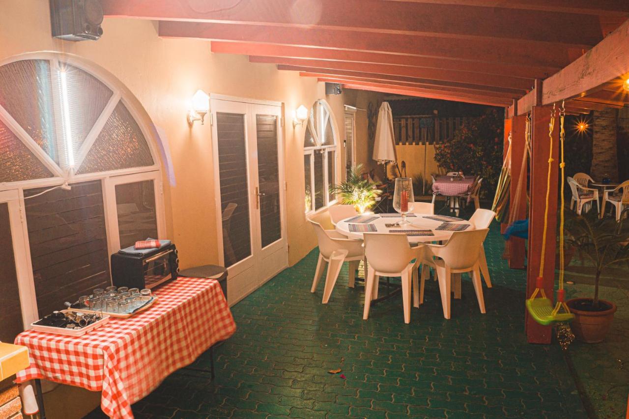 Courtesy Apartments Aruba Ораниестад Екстериор снимка